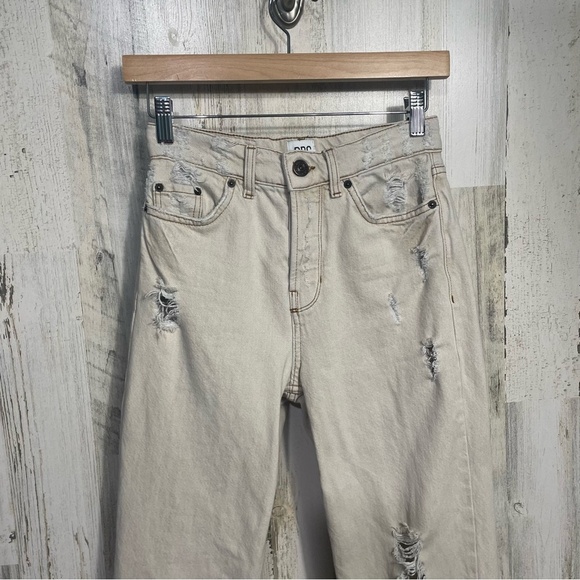 BDG Urban Outfitters PAX High Rise Fray Hem Straight Leg Jeans Tan Beige Size 24 - Picture 2 of 13